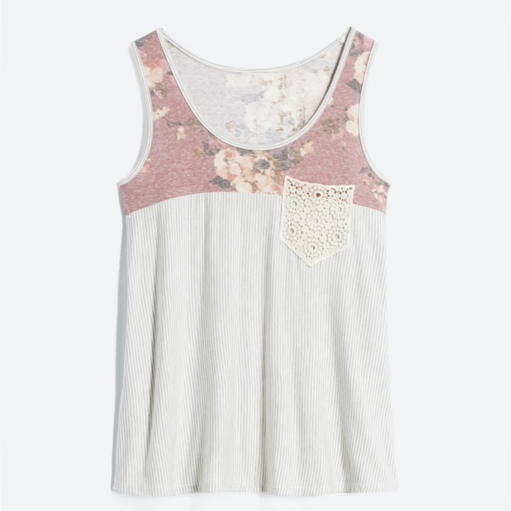 Kayleigh Crochet pocket floral tank